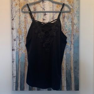 Maurice’s black cami XL